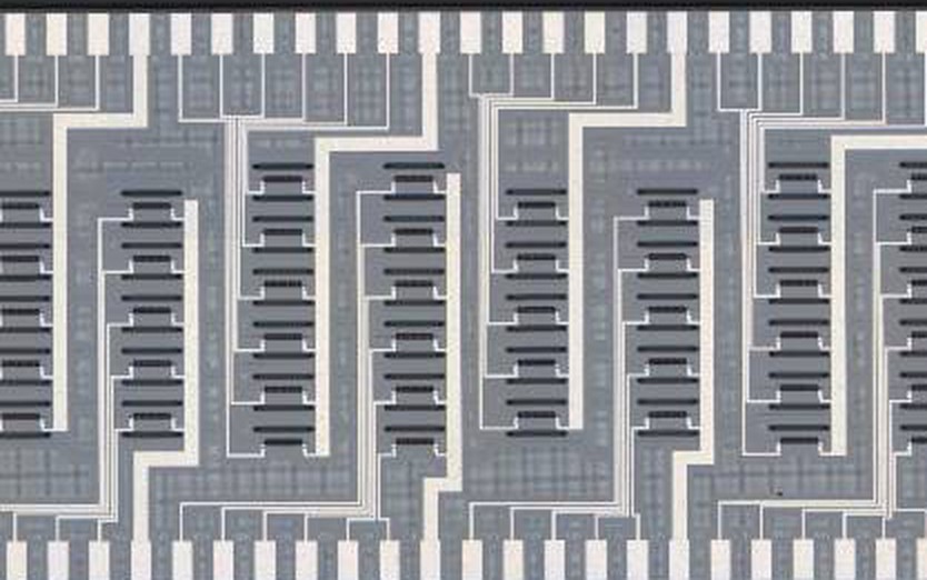 Microscope image of a Noor-Q processor